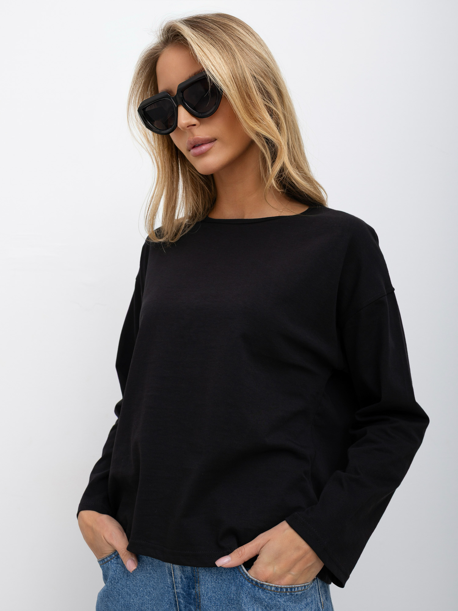 Czarny bawełniany longsleeve basic 