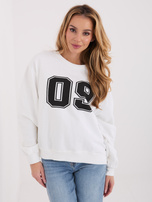 Ecru damska bluza z numerem 09