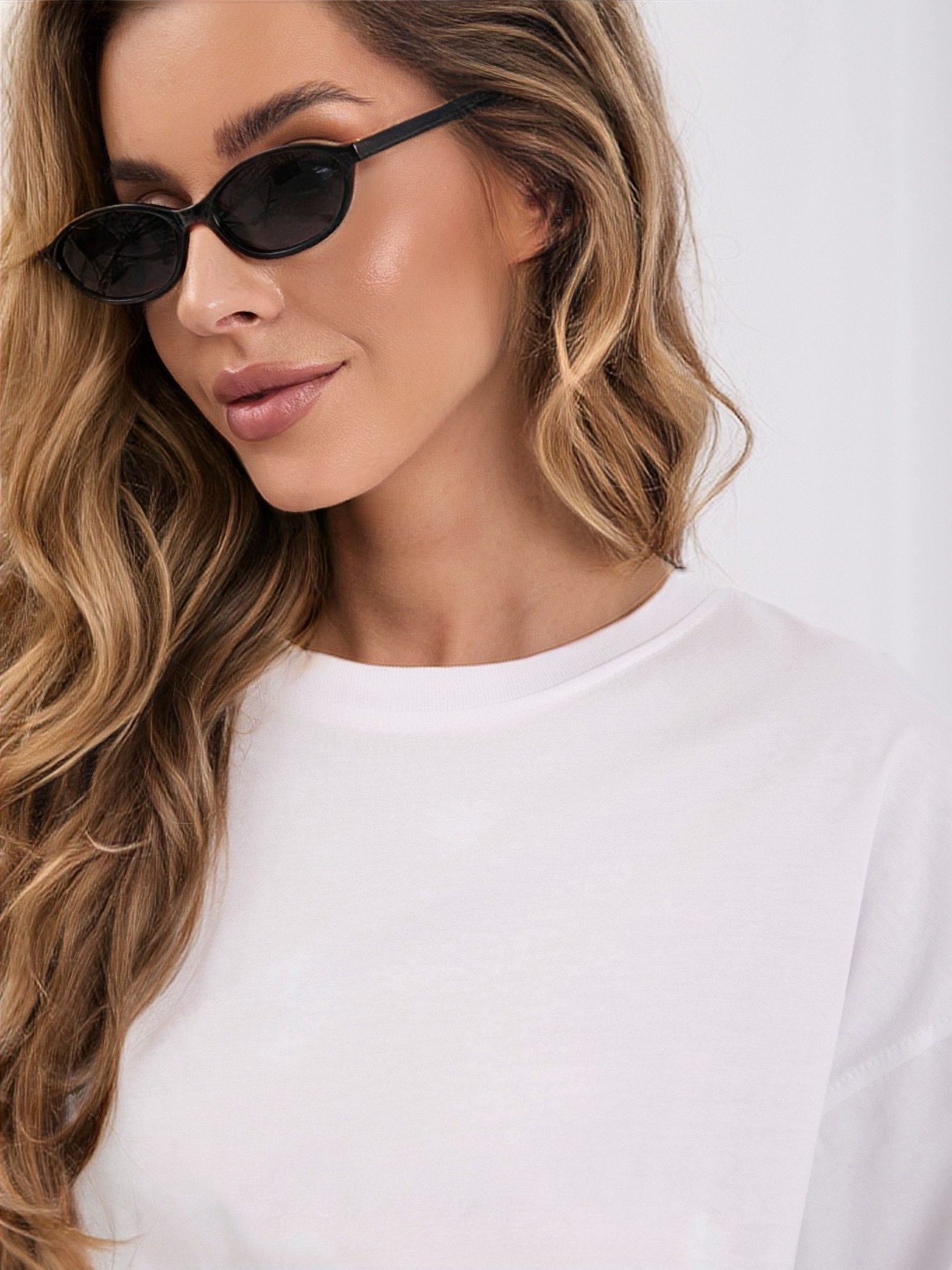 Biały damski t-shirt basic z bawełny 