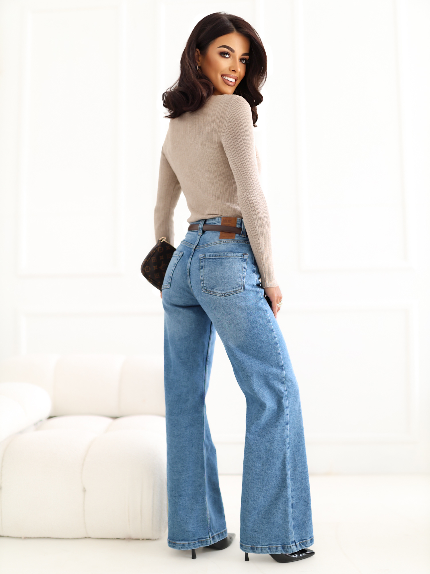 Niebieskie damskie jeansy flare SUBLEVEL