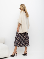 Kremowy damski sweter oversize z rękawem 3/4