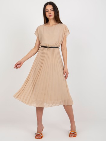 Ciemnobeżowa plisowana sukienka z krótkim rękawem